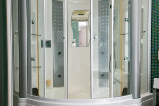 HOTEL-CREINA---deluxe-suite---5-bathtub-2