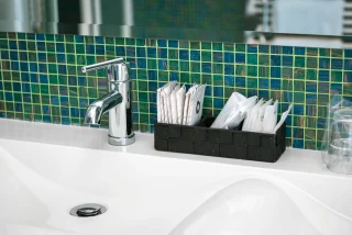 HOTEL-CREINA---deluxe-suite---6-bathroom-detail-sink