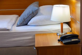 HOTEL-CREINA---room-with-single-bed---3-bed-detail